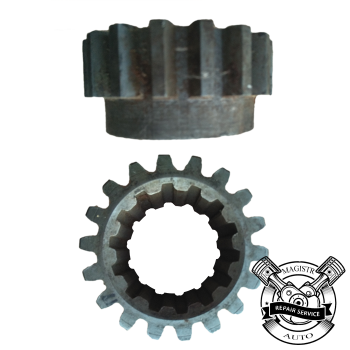 Шестеря заднього ходу 